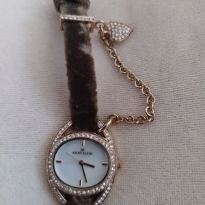 VTG Annie Klein Double Wrap Crushed Velvet Brown Band Watch, gold chain w/Heart